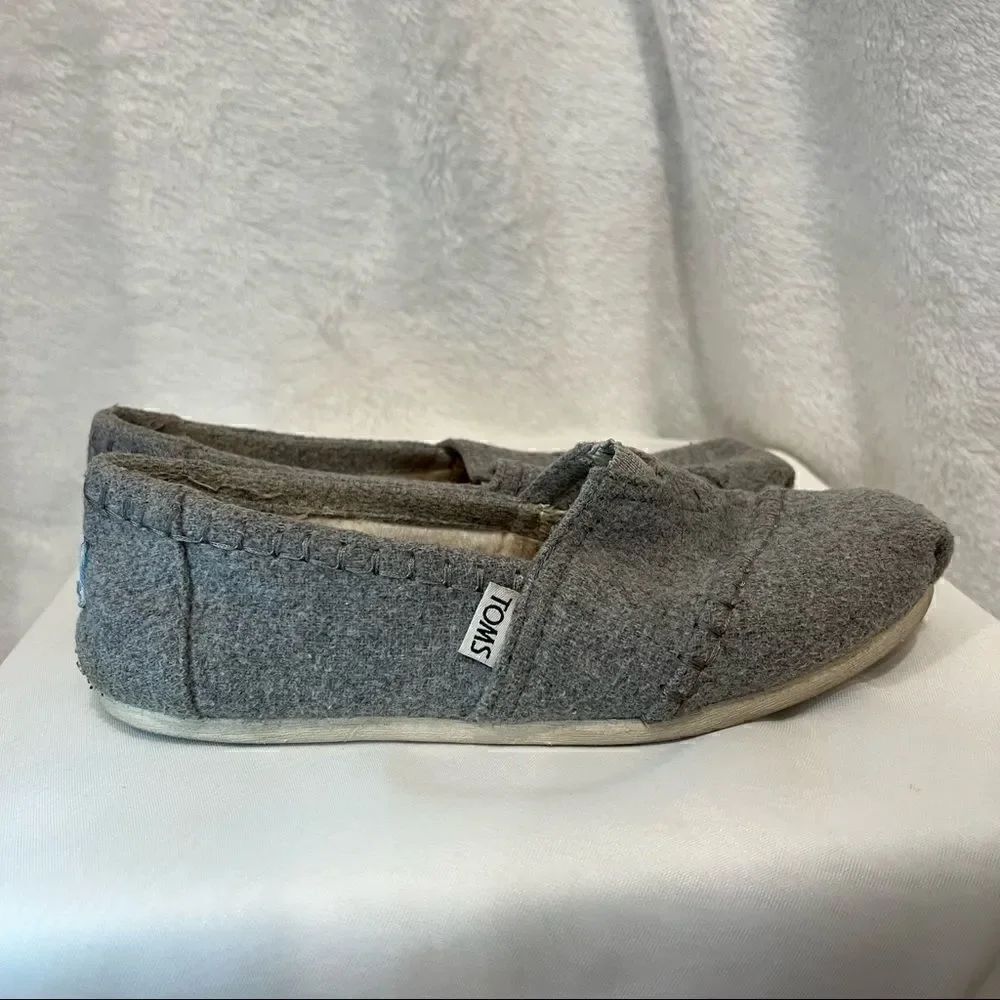 TOMS Wool Classic Slip-On - Picture 7 of 12